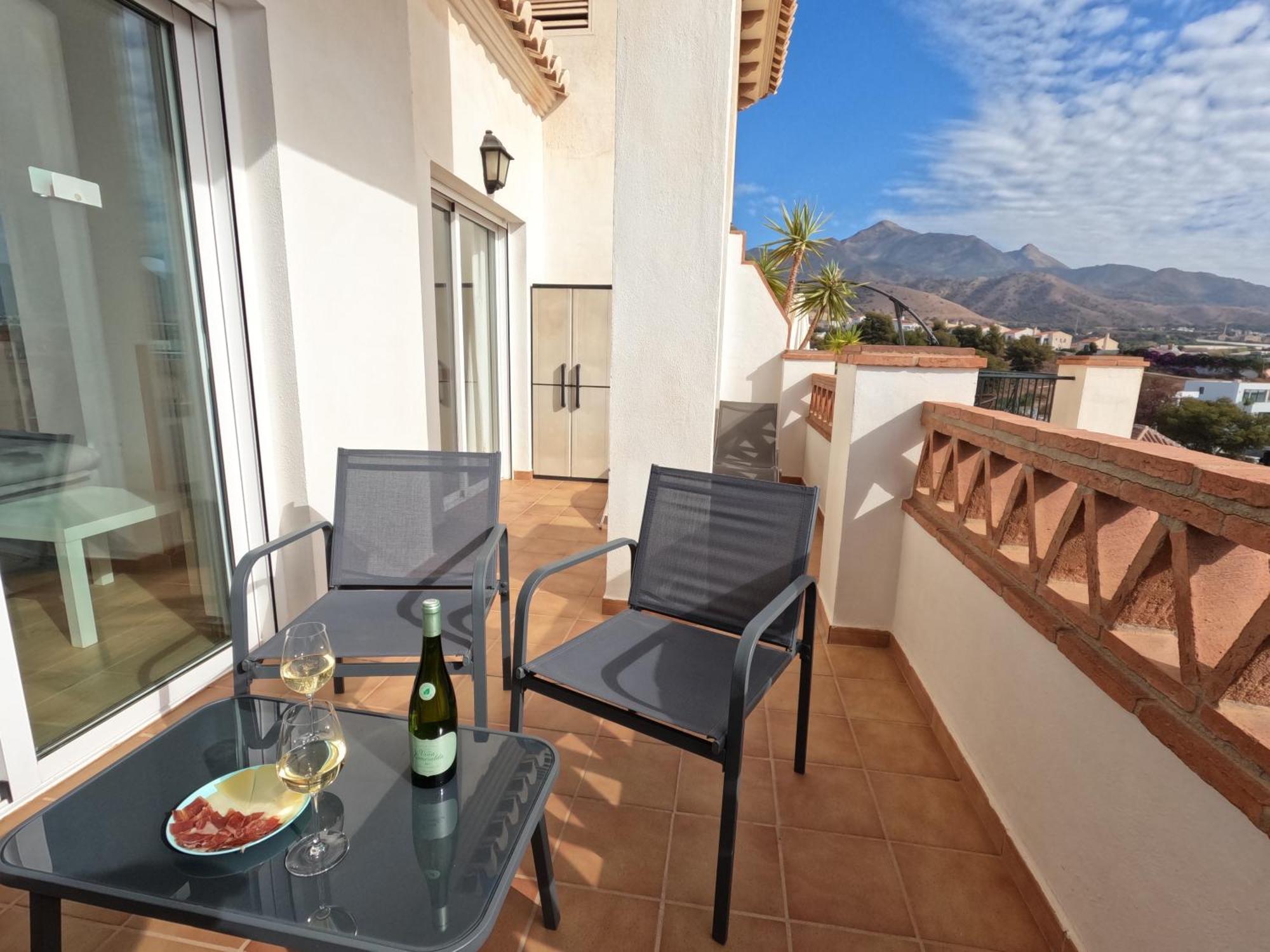 Apartamentos Chimenea Nerja Bagian luar foto