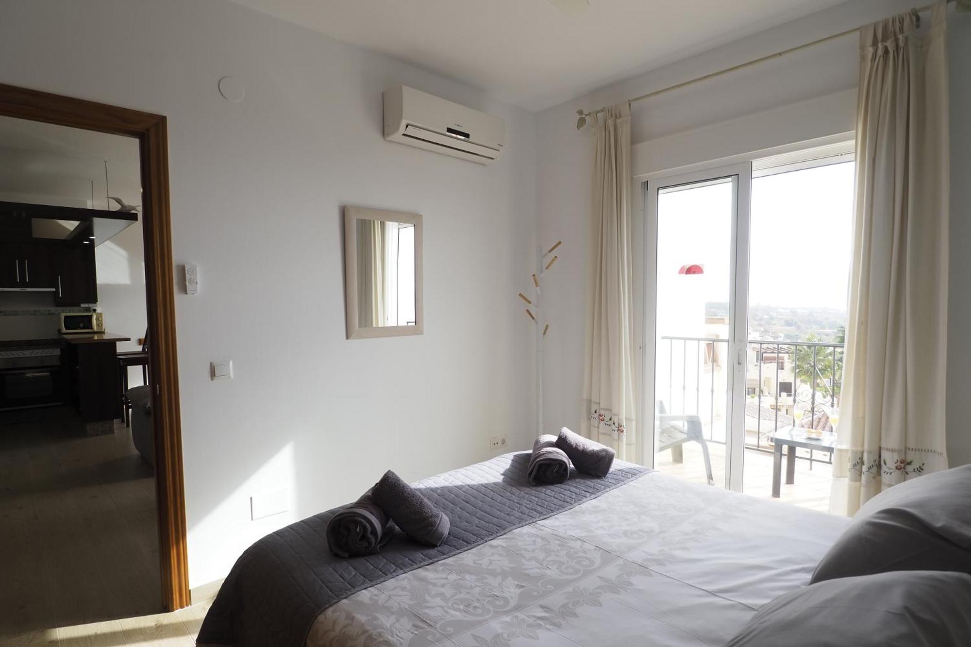 Apartamentos Chimenea Nerja Bagian luar foto